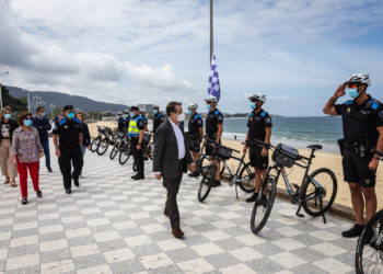 Caballero compromete la “cooperación” de Vigo con el cierre nocturno de playas, plazas y parques