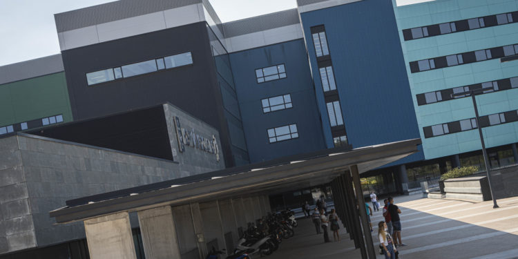 Los hospitales de Vigo acusan otra subida de casos: cuatro nuevos ingresos en el Cunqueiro