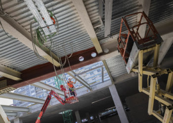 Camareros, cocineros y encargados, nuevas ofertas de empleo en el Vialia Vigo