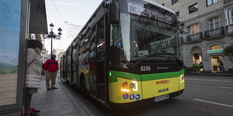 Vigo aprueba pagar 3,5 millones más a Vitrasa por la caída de viajeros