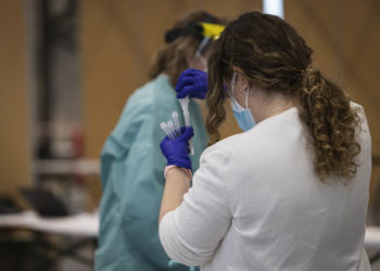 El área de Vigo supera los 2.000 casos tras batir otro récord: 320 positivos en 24 horas