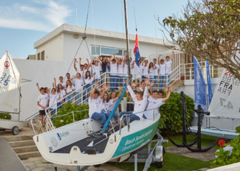 Canido presenta el único equipo «vertical» de la vela española