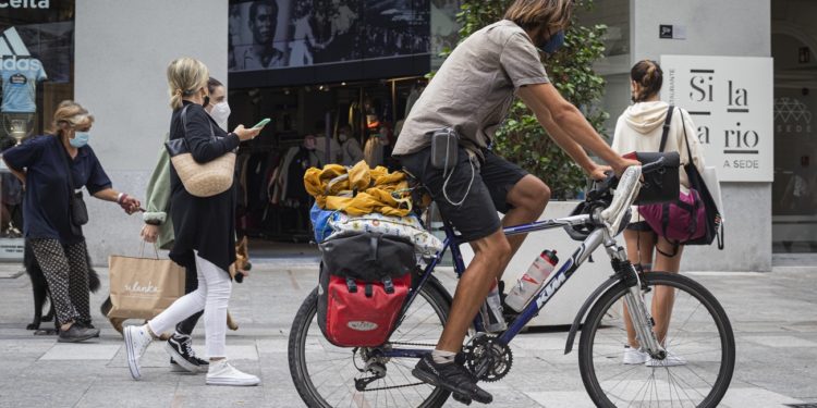 Máximo registro en Vigo con 367 positivos en un día: 3.165 casos activos