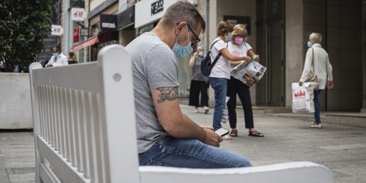 El área de Vigo alcanza los 443 positivos en un día y registra un fallecimiento tras mes y medio
