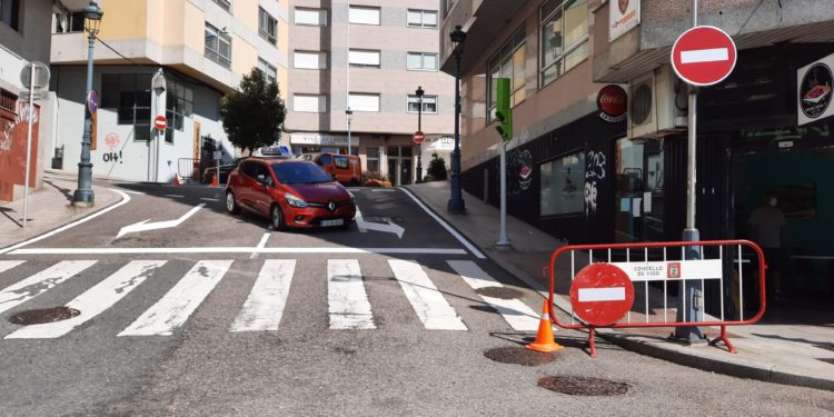 El Concello elimina un punto negro del tráfico en el centro de Vigo con un cambio de sentido