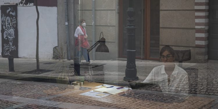 El área de Vigo contiene el aumento de positivos pero sube la presión en hospitales