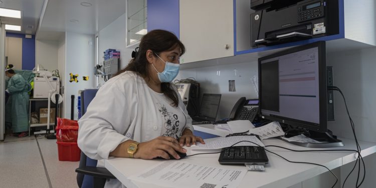 La variante Delta representa el 55,7 % de los casos de Covid-19 en Galicia