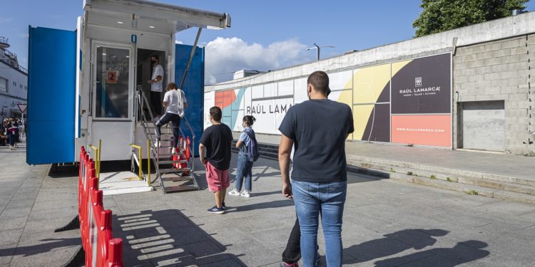 Se disparan las altas en el área de Vigo pero no compensan todavía el gran número de contagios