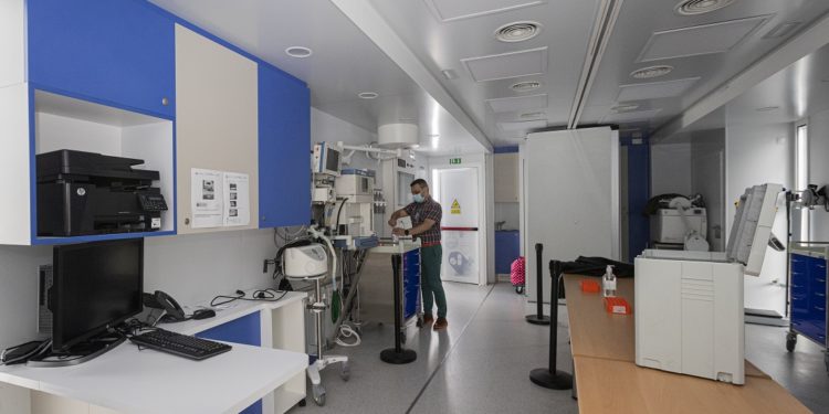 Galicia supera los 300 ingresados por covid, la mayor cifra desde marzo