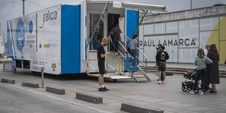 Vigo suma tres días de contención y ya atisba el pico de la ola