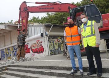 El Camaleón sucumbe: «Es un mamotreto lamentable, queremos un Samil distinto»