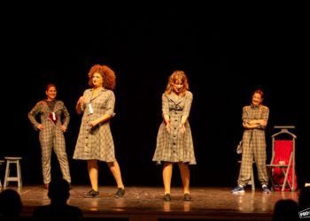 La compañía Las Niñas de Cádiz gana el Premio del Público de la Mostra de Teatro de Cangas