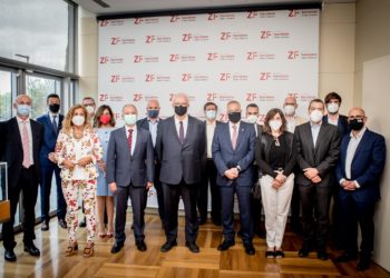 Vigo, en la cumbre del primer proyecto español sobre vehículo conectado