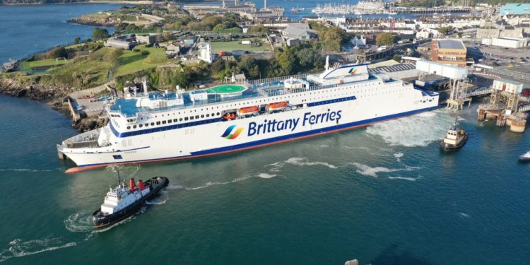 El ferri de Vigo a Reino Unido e Irlanda se reactiva con el objetivo de empezar en 2021