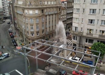 Un ‘géiser’ en pleno centro de Vigo