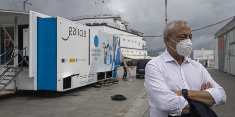 El Sergas amplía el horario del cribado móvil en Vigo y habilita la autocita