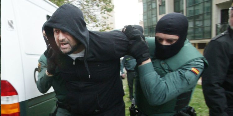 Juicio contra un hermano de Sinaí por entrar a tiros en una pedida de boda en O Porriño