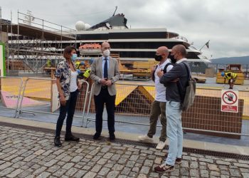 O Marisquiño ya asoma en el Puerto de Vigo