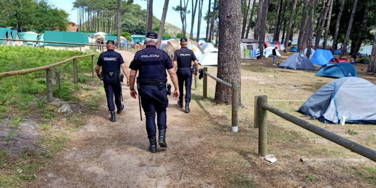La Policía Nacional ya patrulla en Cíes