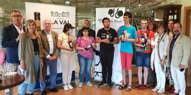 El albariño más solidario para Menela