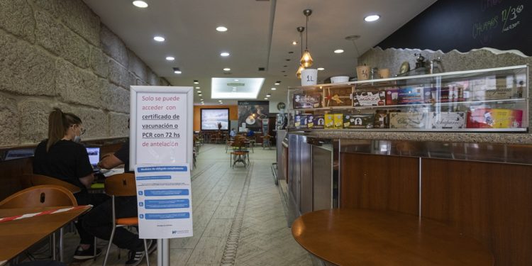 Feijóo: «Hasta un 90-95% la inmunidad de grupo no está garantizada»