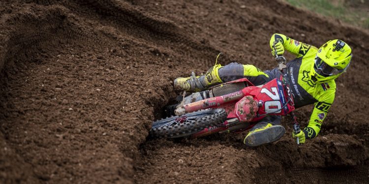 El piloto vigués Rubén Fernández busca en Holanda recuperar el liderato del Mundial de MX2