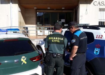 Un hombre fallece en Bueu al caer al mar con su coche