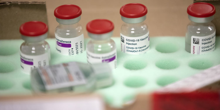 Galicia iniciará la vacunación de menores de 30 años a principios de agosto