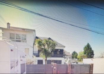 Multados en Vigo siete jóvenes madrileños que celebraban una fiesta en una casa de alquiler