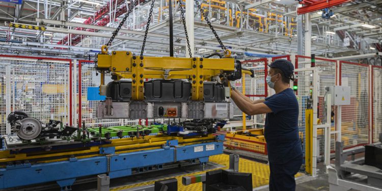 Stellantis Vigo retrasa a septiembre la reincorporación del sistema 2