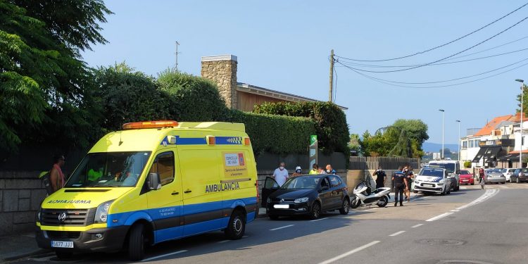 Un motorista herido en Vigo al chocar por alcance con un vehículo