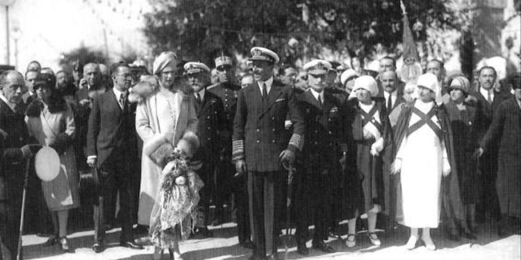 Visita histórica de Alfonso XII en Vigo: ayuntamiento, puerto y Casa de Caridad