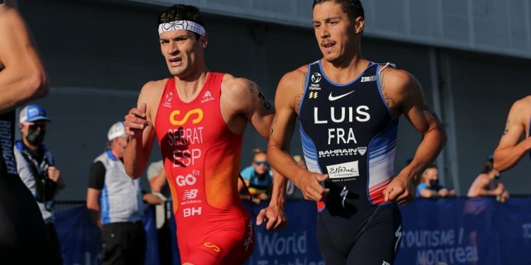 El vigués Serrat escala en el «top ten» mundial del triatlón: «Estoy muy contento»