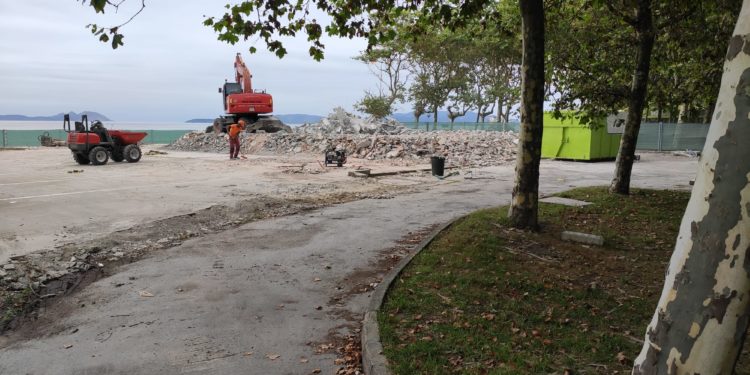 El Camaleón de Samil ya es historia: así ha quedado la parcela tras el derribo