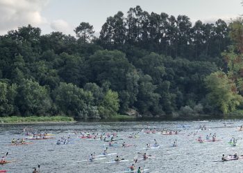 Castañón y Becerro reinan en las bodas de oro del Descenso del Miño