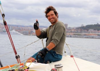 El regatista Diego Hervella presenta en Vigo su proyecto para la regata trasatlántica en solitario más dura