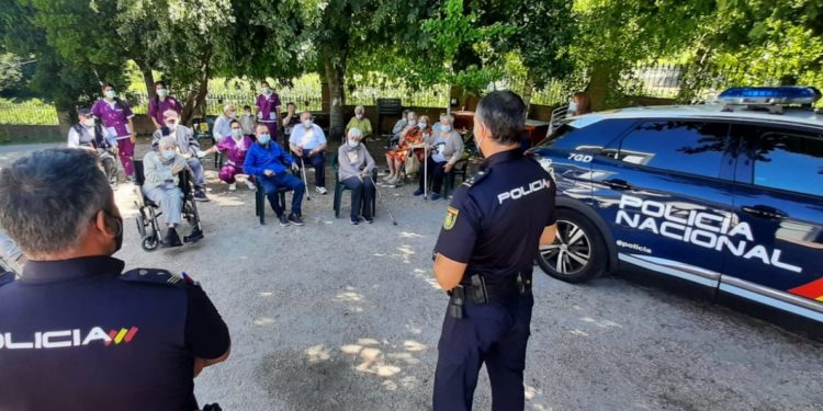 La Policía Nacional alerta de una treintena de robos en viviendas de Vigo