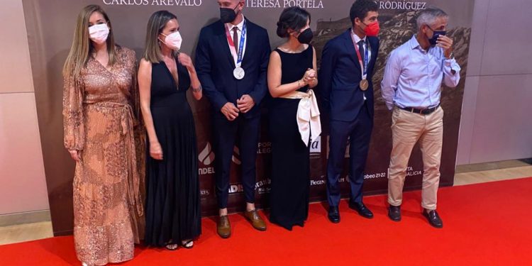 Olímpicos gallegos se visten de gala en el estreno de ‘La Cima’