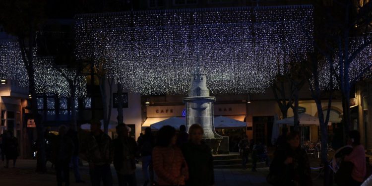 Cuando la luz nocturna ya era una fiesta en Vigo