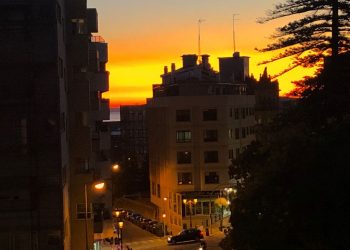 Vigo se prepara para otro día de calor tras no bajar de 20ºC durante la noche