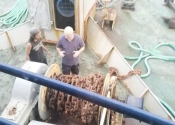 SOS por el marinero retenido en Yemen: «¿Qué clase de gentuza tiene a treinta hombres así?»