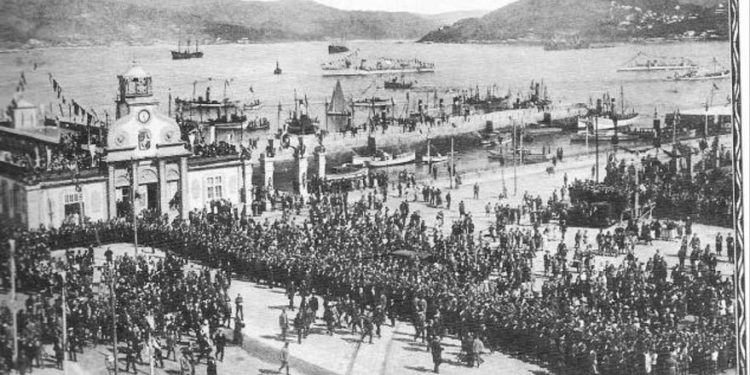 Alfonso XII visita Vigo