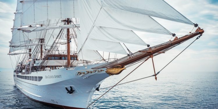 La joya de los mares construida en Vigo fija su fecha de adiós con una gran despedida