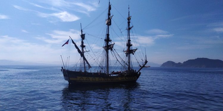 La fragata rusa ‘Shtandart’ cambia de tripulación en Vigo y parte hacia Cascais