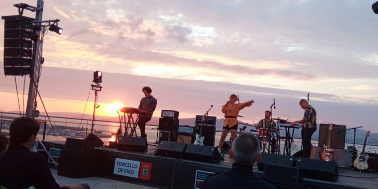 Triángulo en llamas