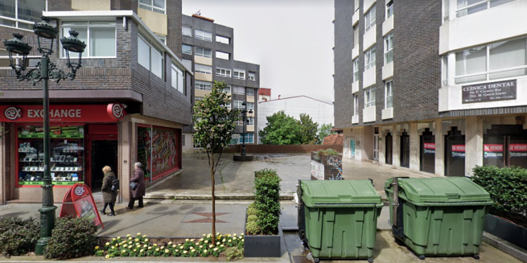 Fallece un septuagenario en Vigo tras caerse por unas escaleras en la calle