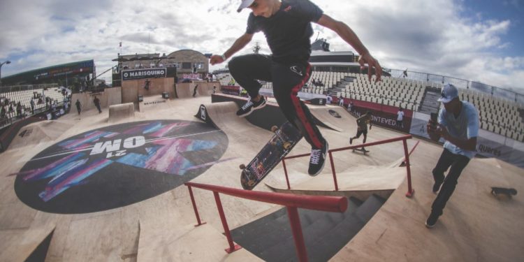 El skate reúne en Vigo a promesas del deporte urbano y estrellas de Tokio