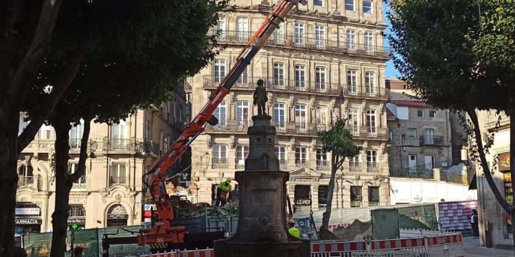 O BNG de Vigo alerta dunha talla de árbores na Praza da Princesa