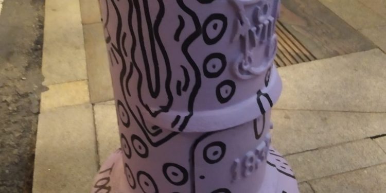 El PP de Vigo, contra las «soflamas provocadoras» en las farolas de Churruca