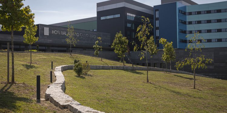 Siete ingresados con Covid-19 menos en Vigo, que retoma la fuerte caída de su incidencia